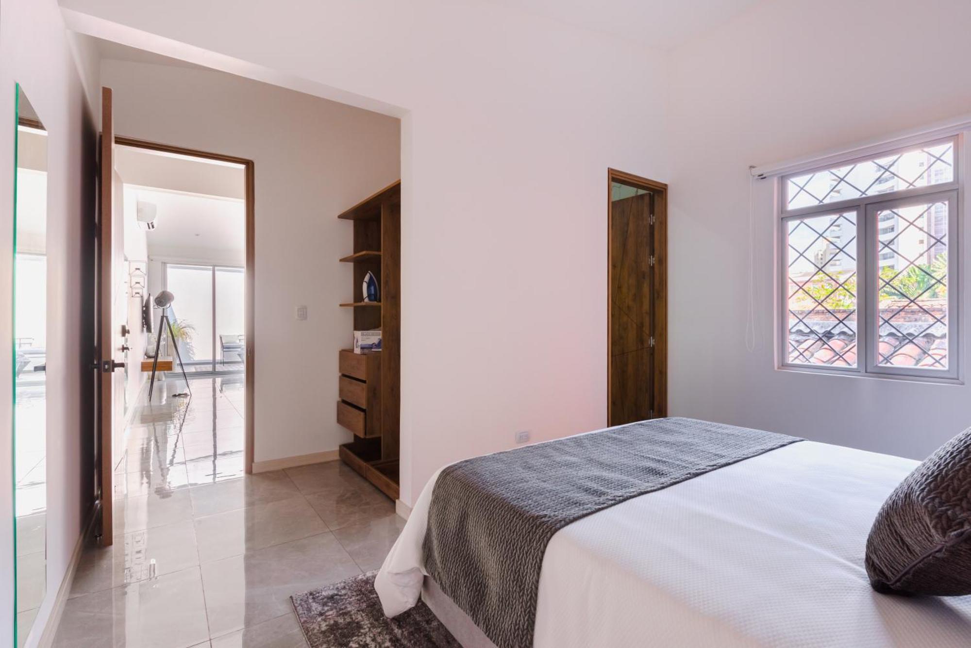 Apartamento Cal Suites, Aptos Equipados En La Mejor Zona De Granada En - Colombia Cali