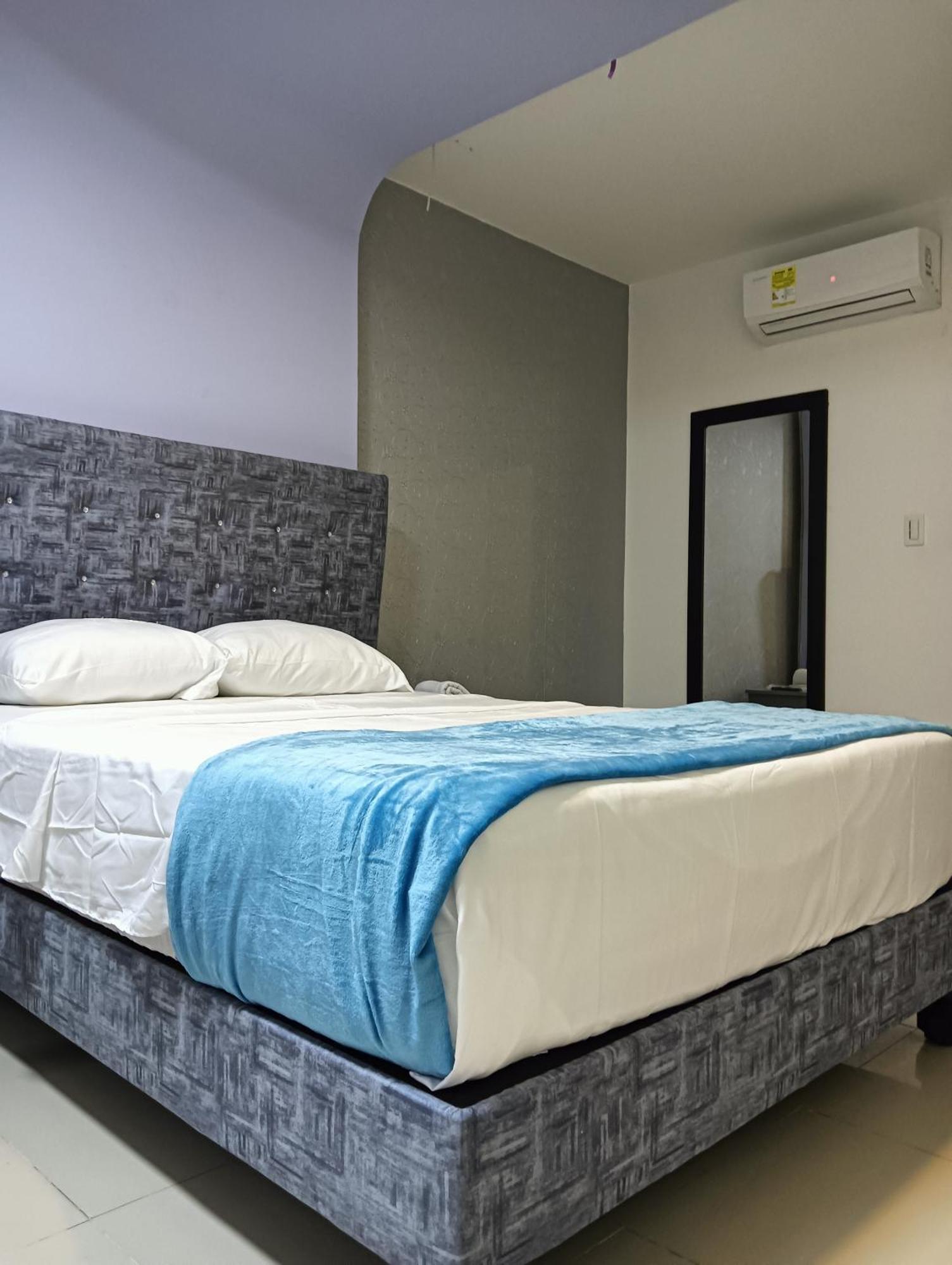 Pasarela Hotel