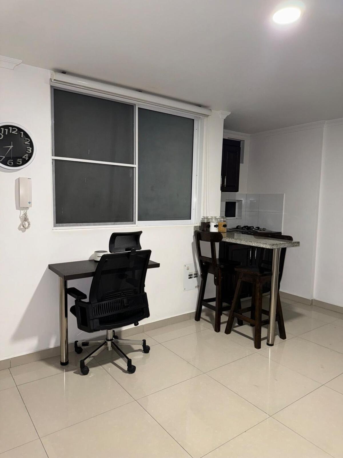 Ciudad Jardin, Cerca Club Campestre Apartamento Cali