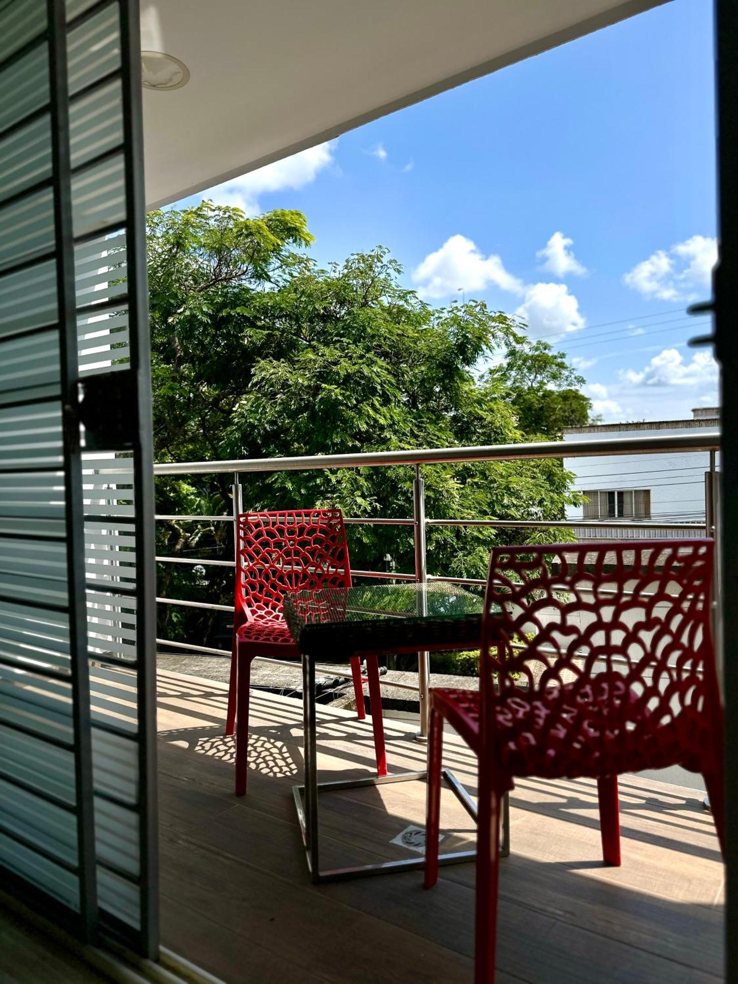 Apartamento, Balcon Privado Y Terraza Al Aire Libre Apartamento Cali