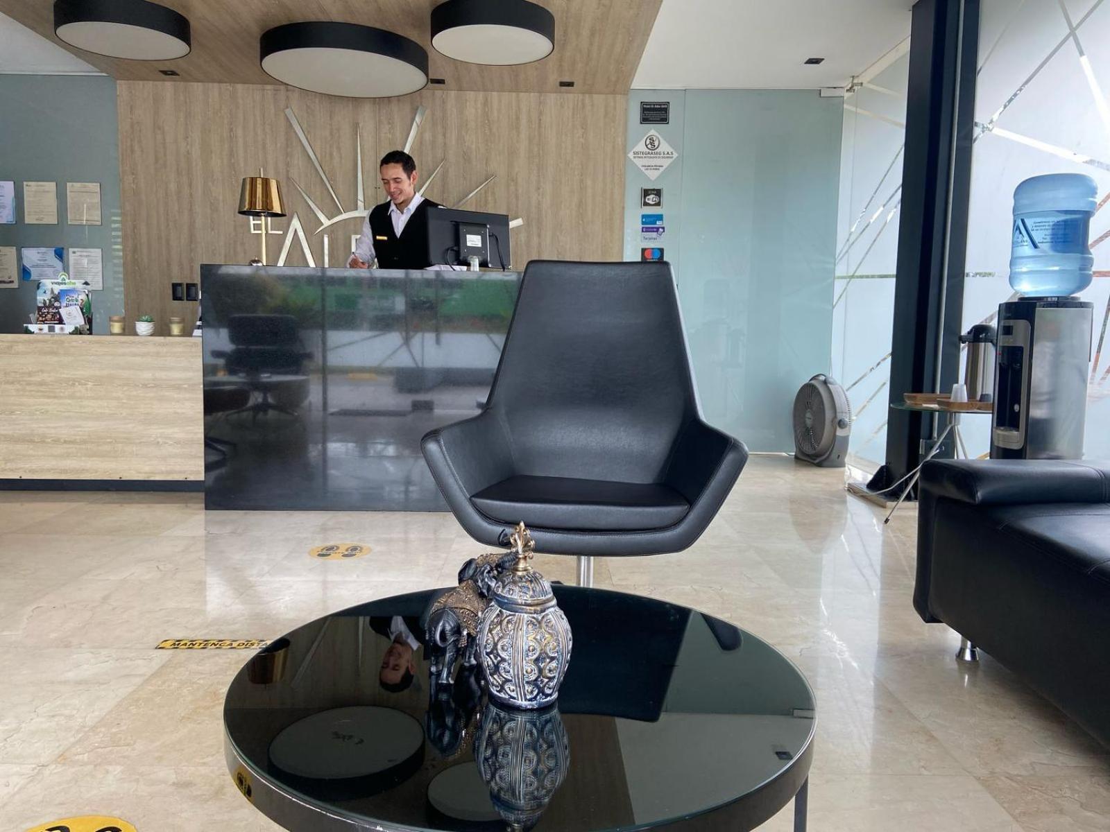 El Alba Hotel