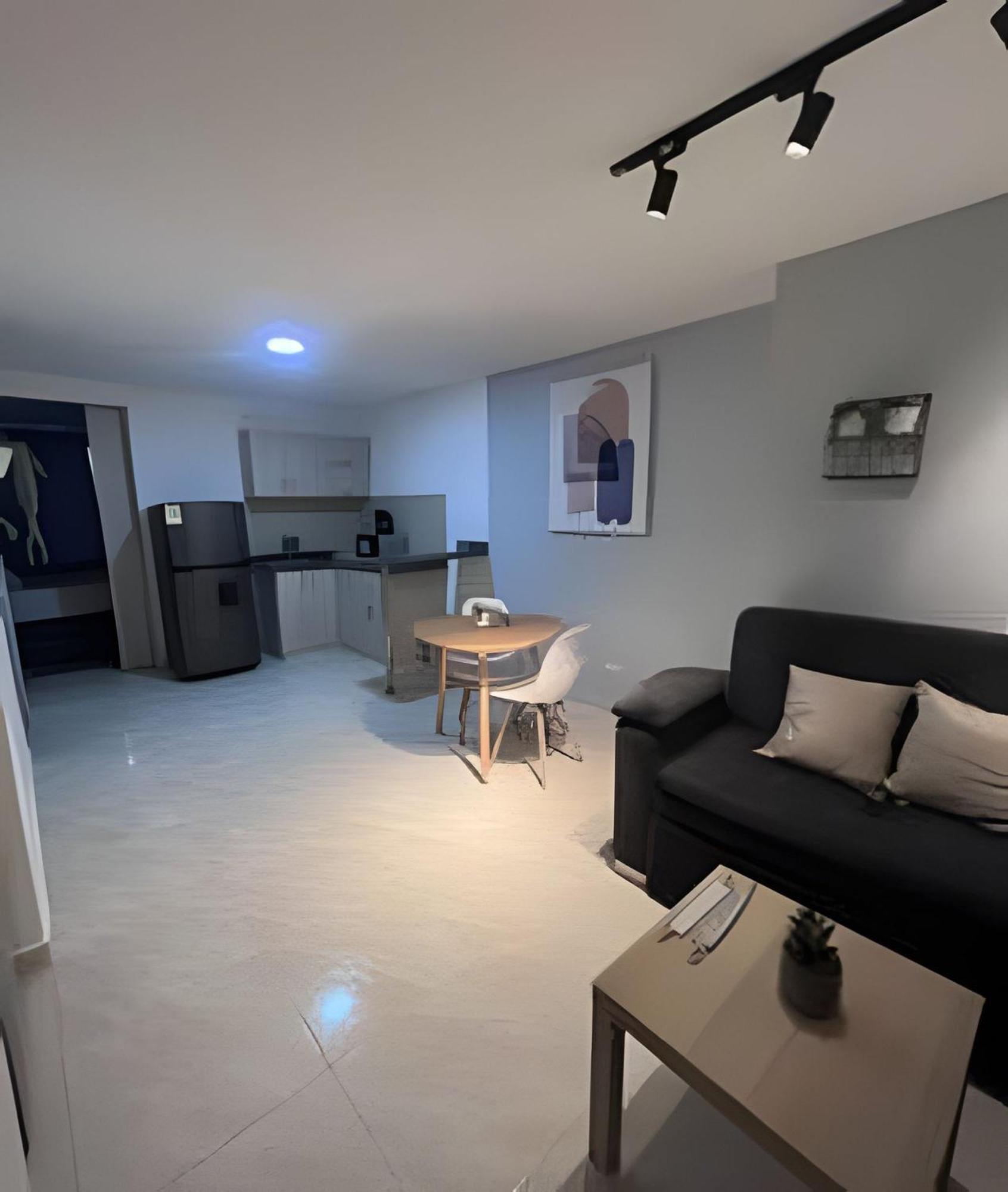 Apartamento Moderno Edifico En El Sur De *