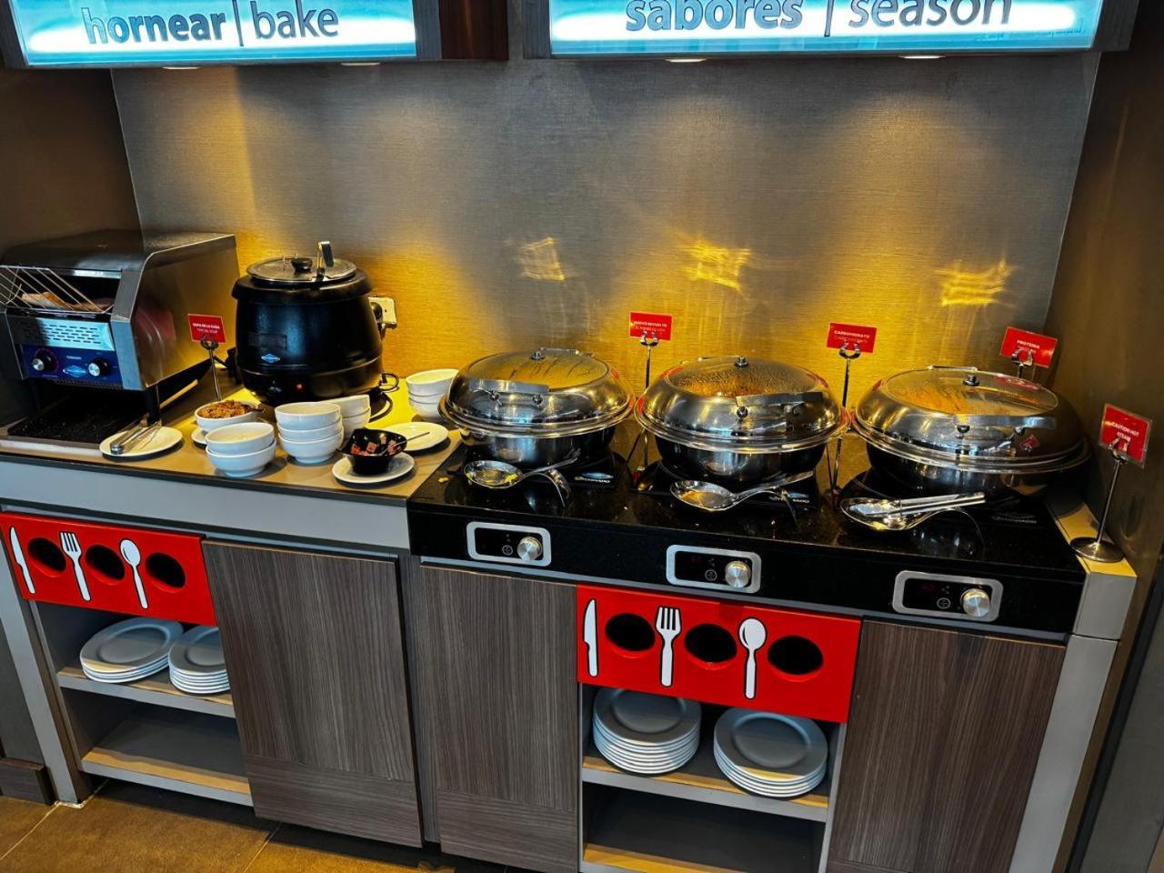 Hotel Hampton By Hilton Cali