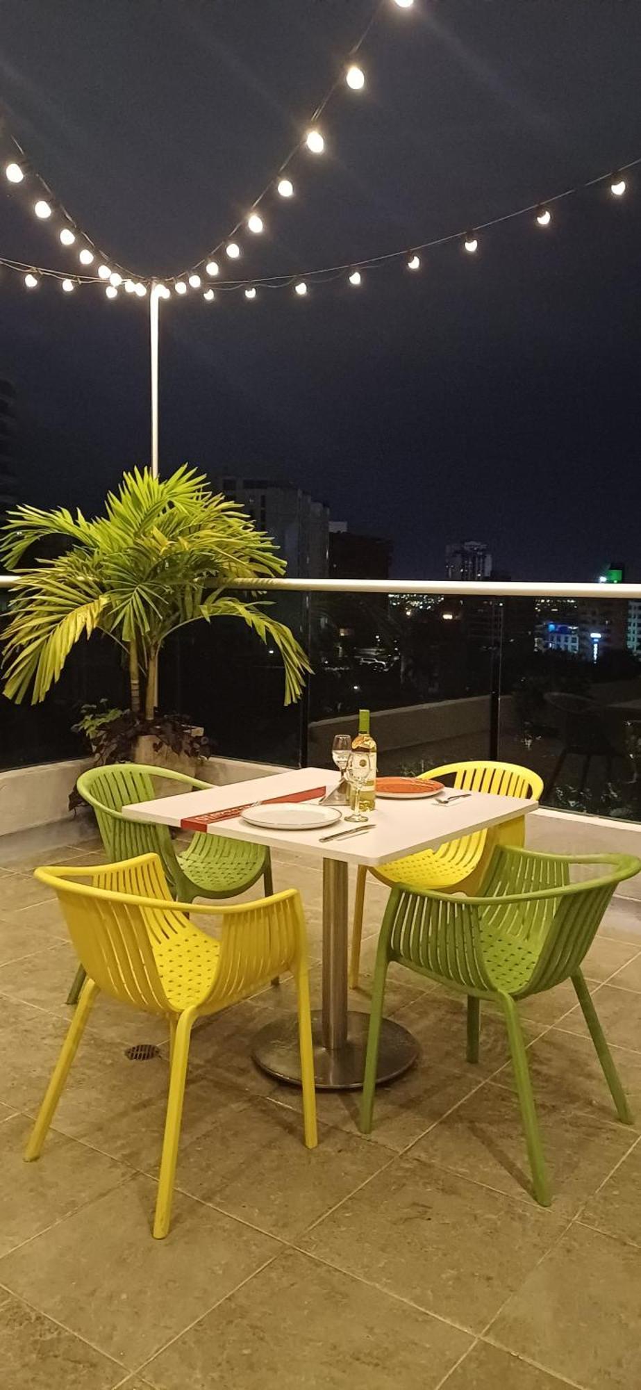 Hampton By Hilton Cali