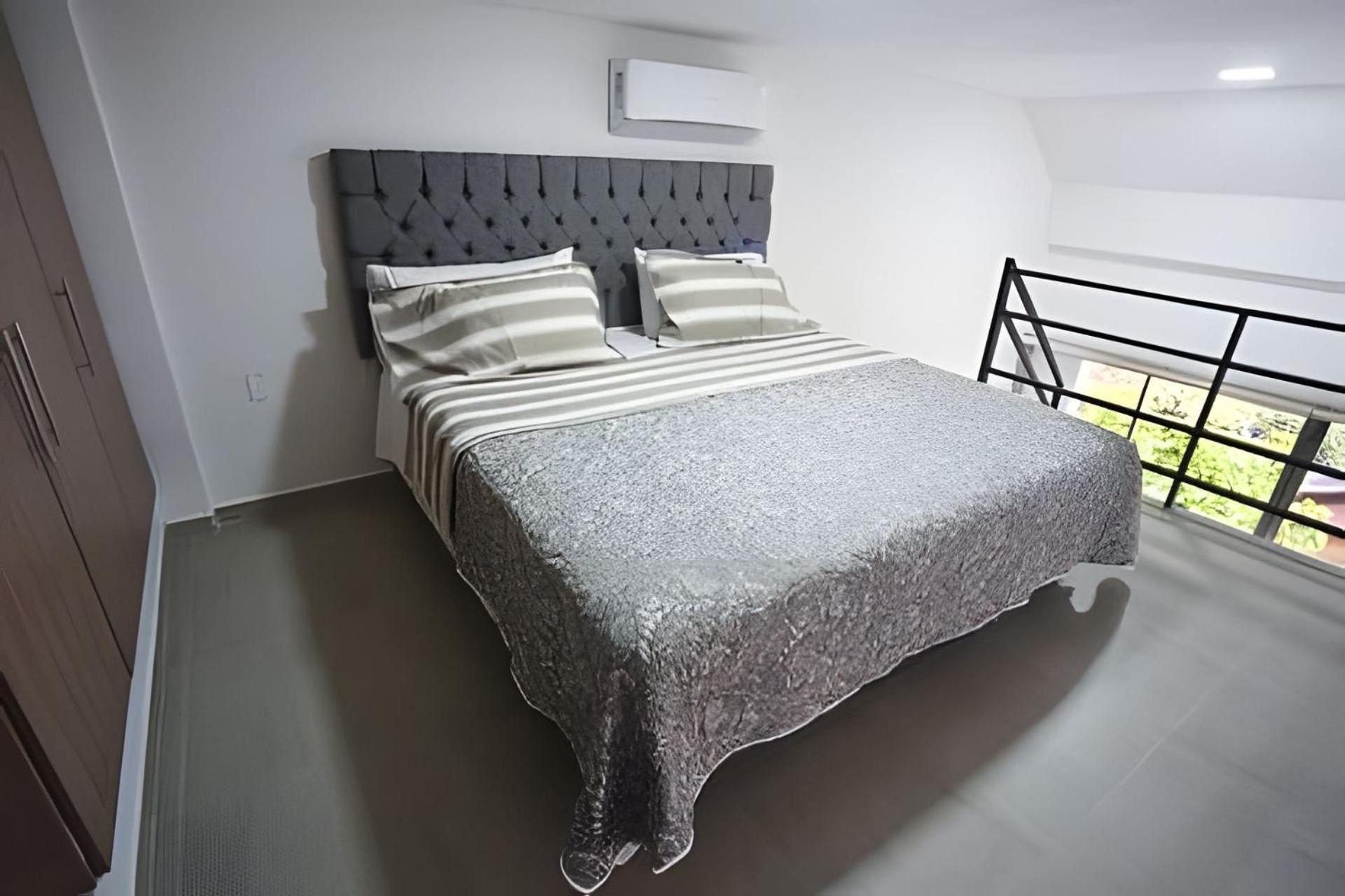 Loft Duplex En Granada Apartamento