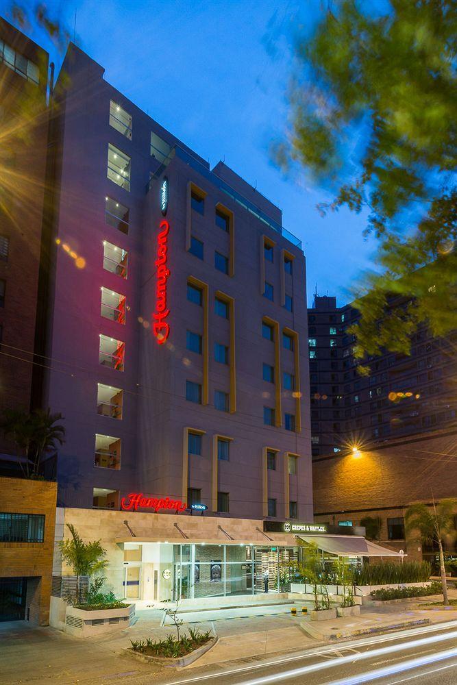 Hotel Hampton By Hilton 4*