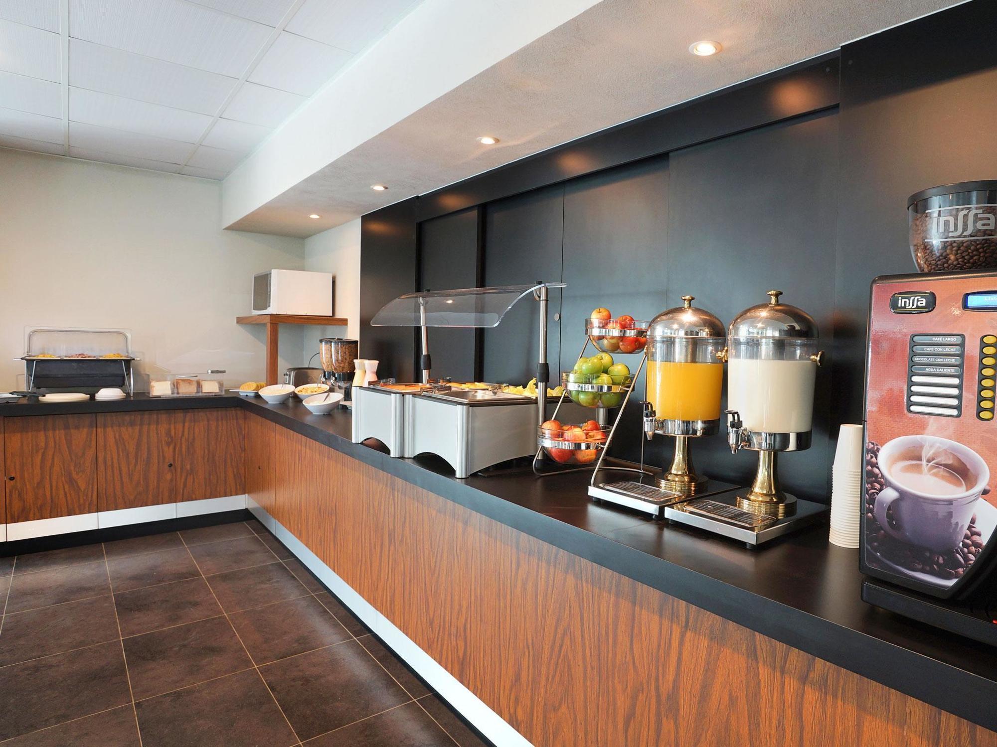Hotel Express By Marriott Colombia