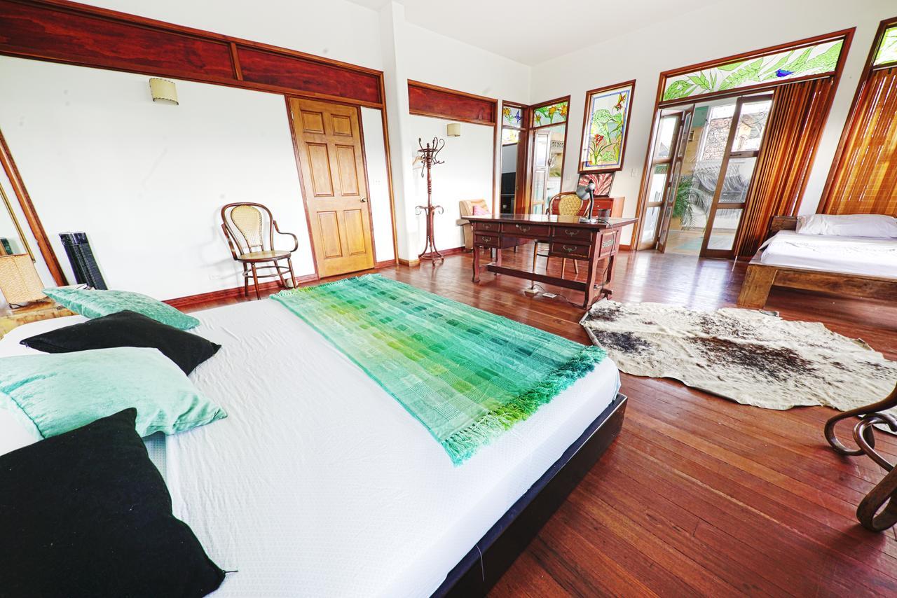 Casa Miraflores Hostal