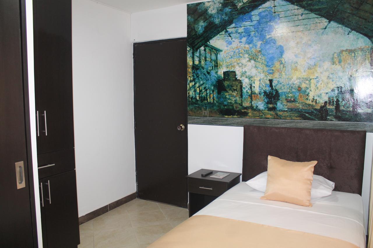 Monet Hotel