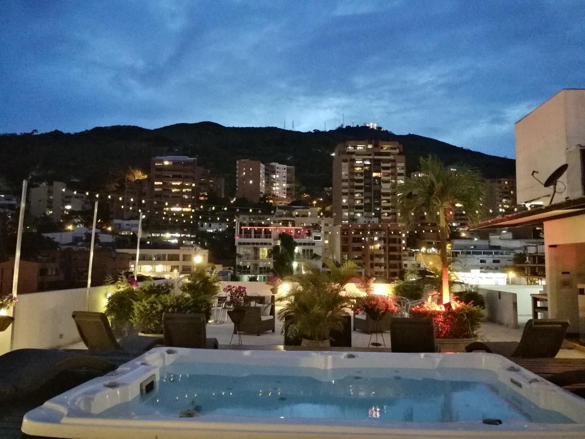 Aqua Granada Hotel Cali
