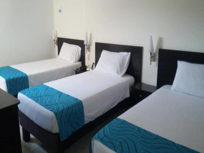 Granada 4* Cali