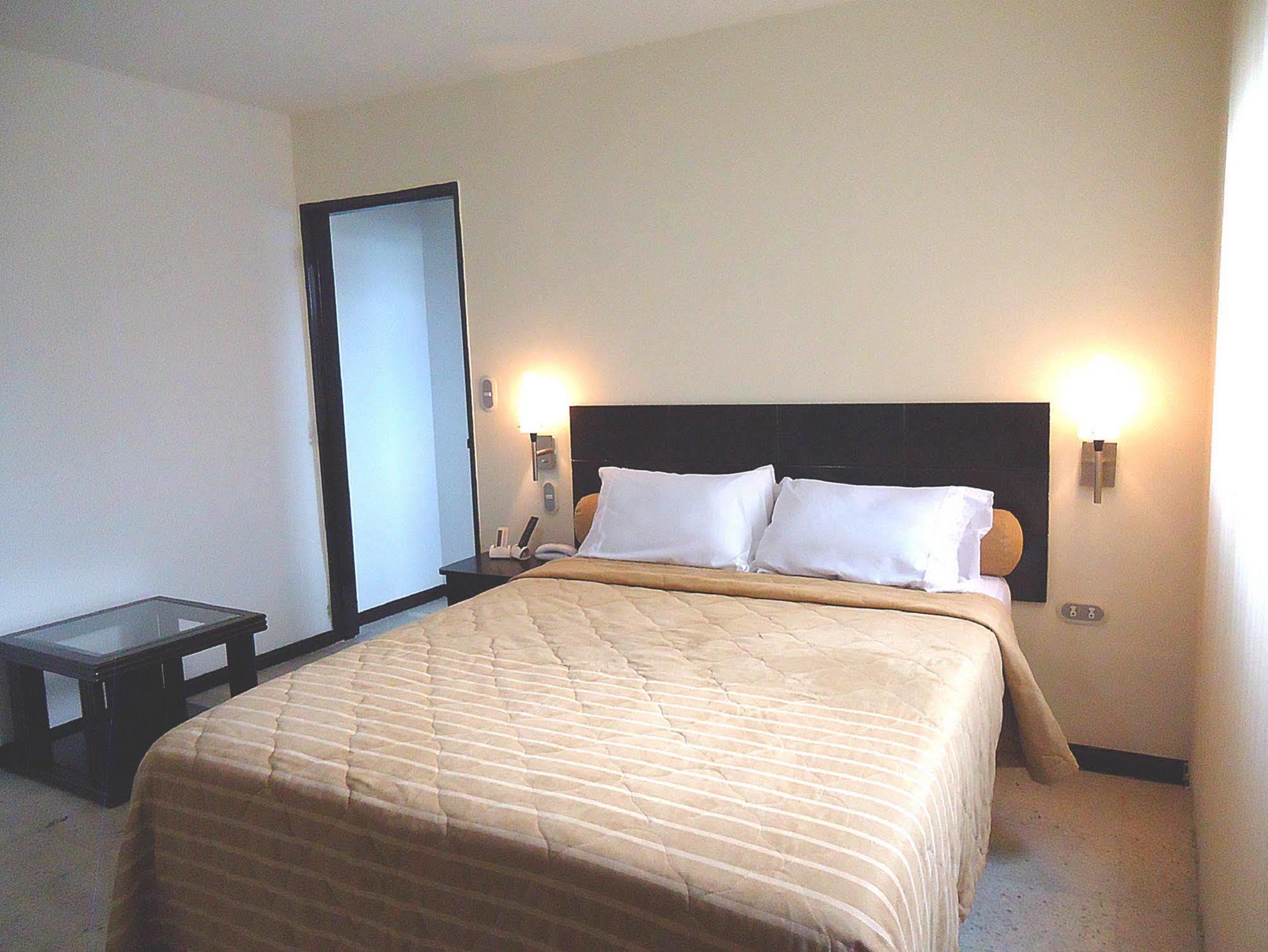 Granada 4*
