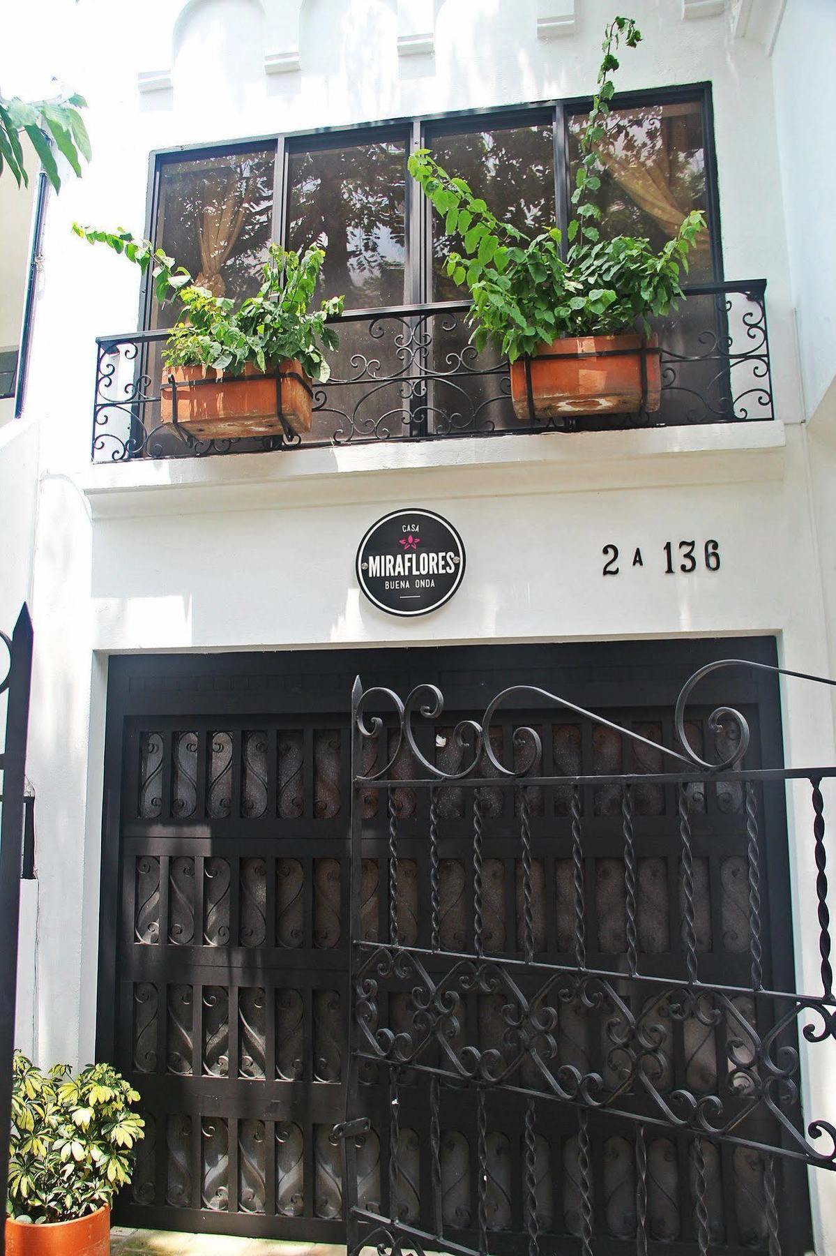 Casa Miraflores Hostal *