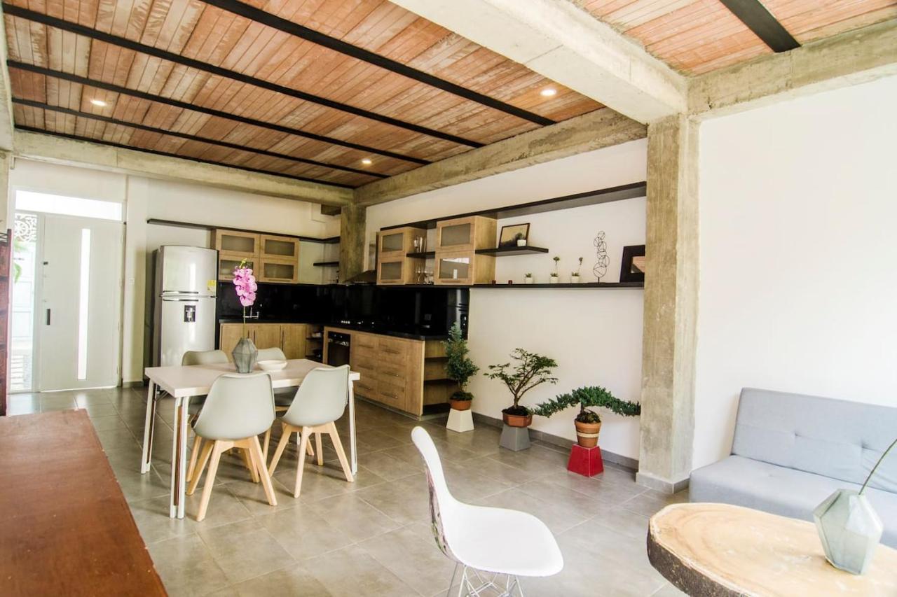 Hostal Moonshine Boutique Cali