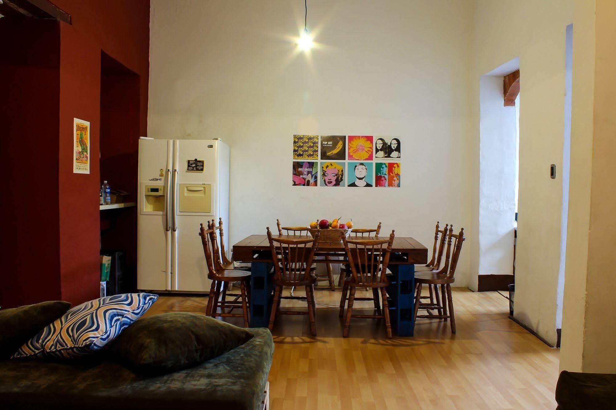 Kingbird Hostal Cali