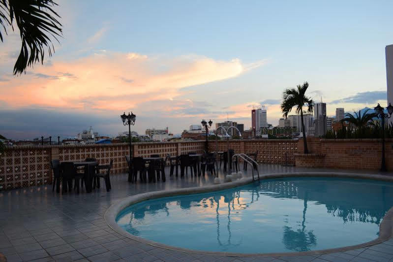 Hotel Calima Real 4*