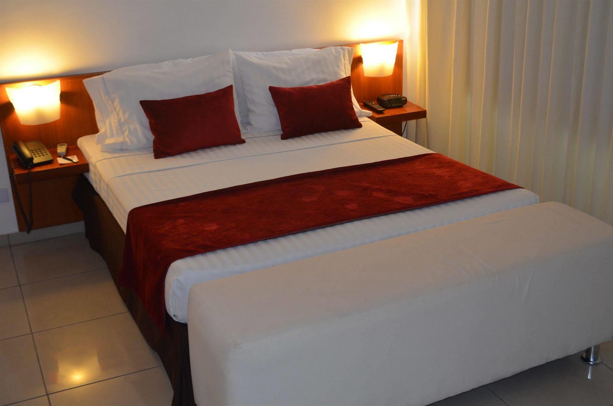 Hotel Basic Centenario By Ms 4*