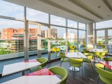 Hampton By Hilton 4* Cali