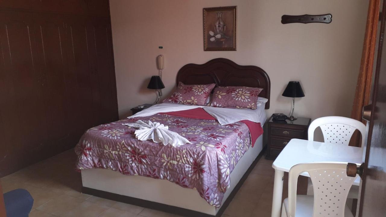 Hotel D' Oscar *