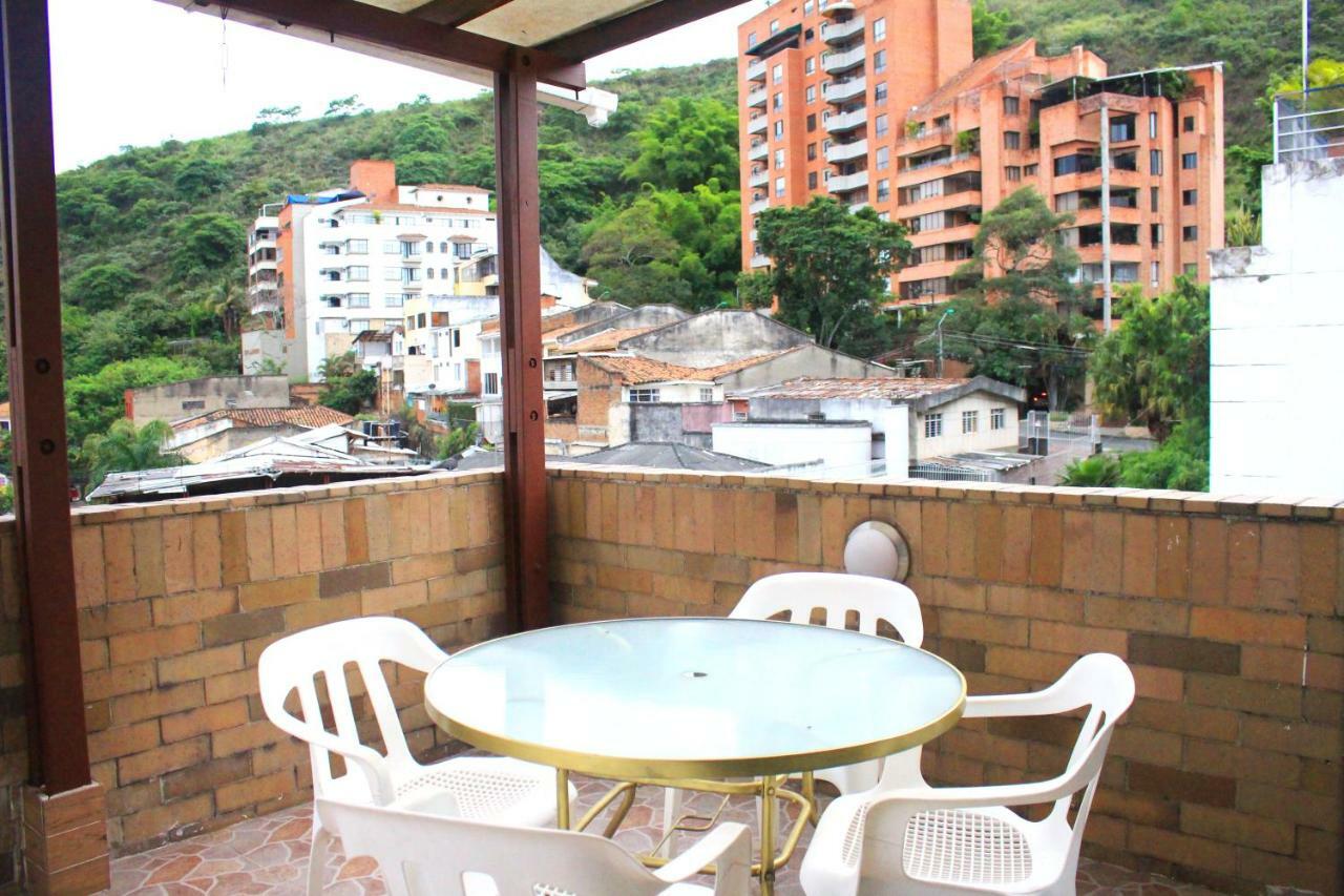 Apartahotel Suites House Centenario Cali
