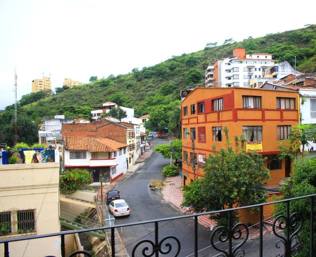 Apartahotel Suites House Centenario Cali