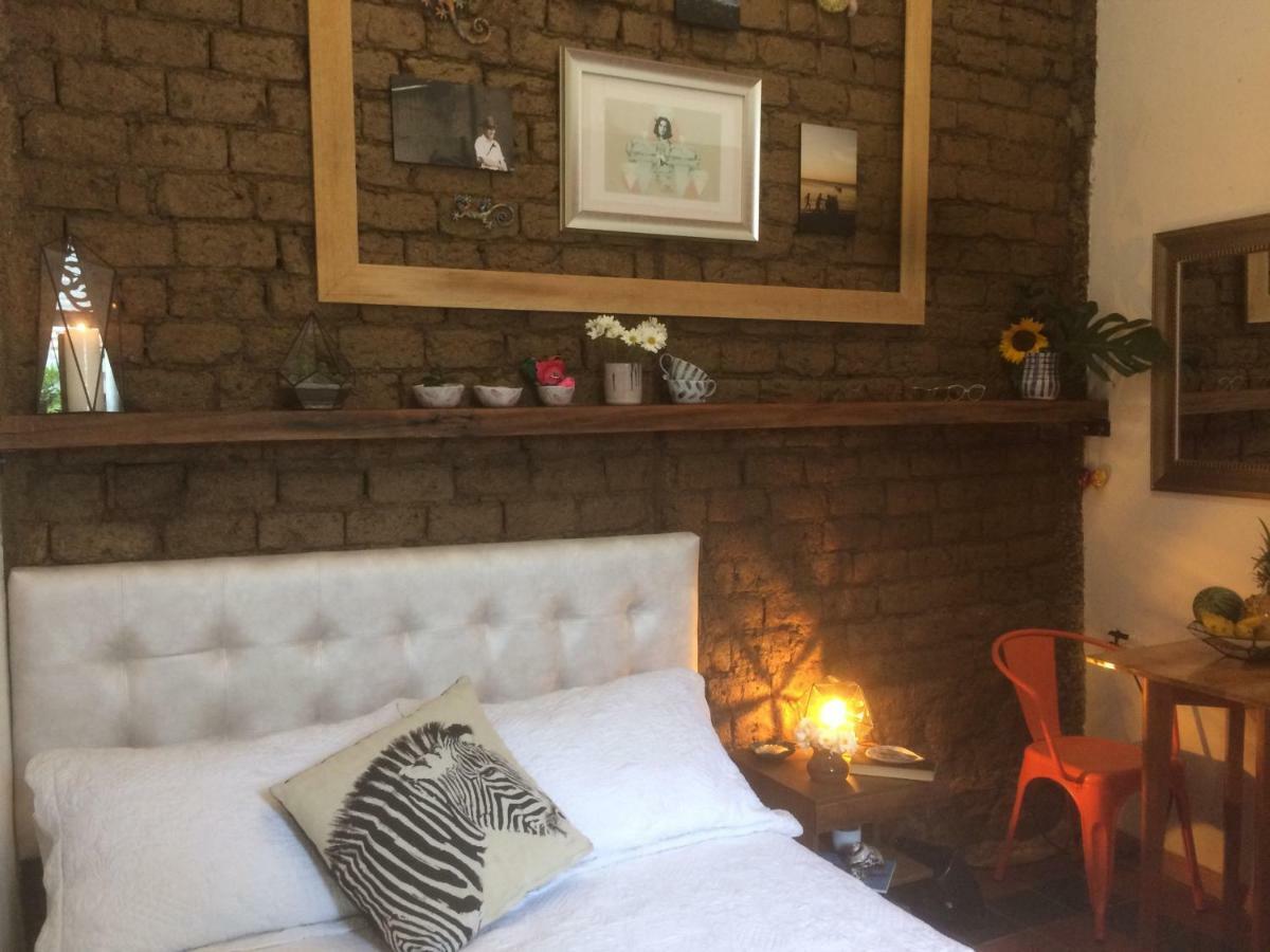 Moonshine Boutique Hostal *