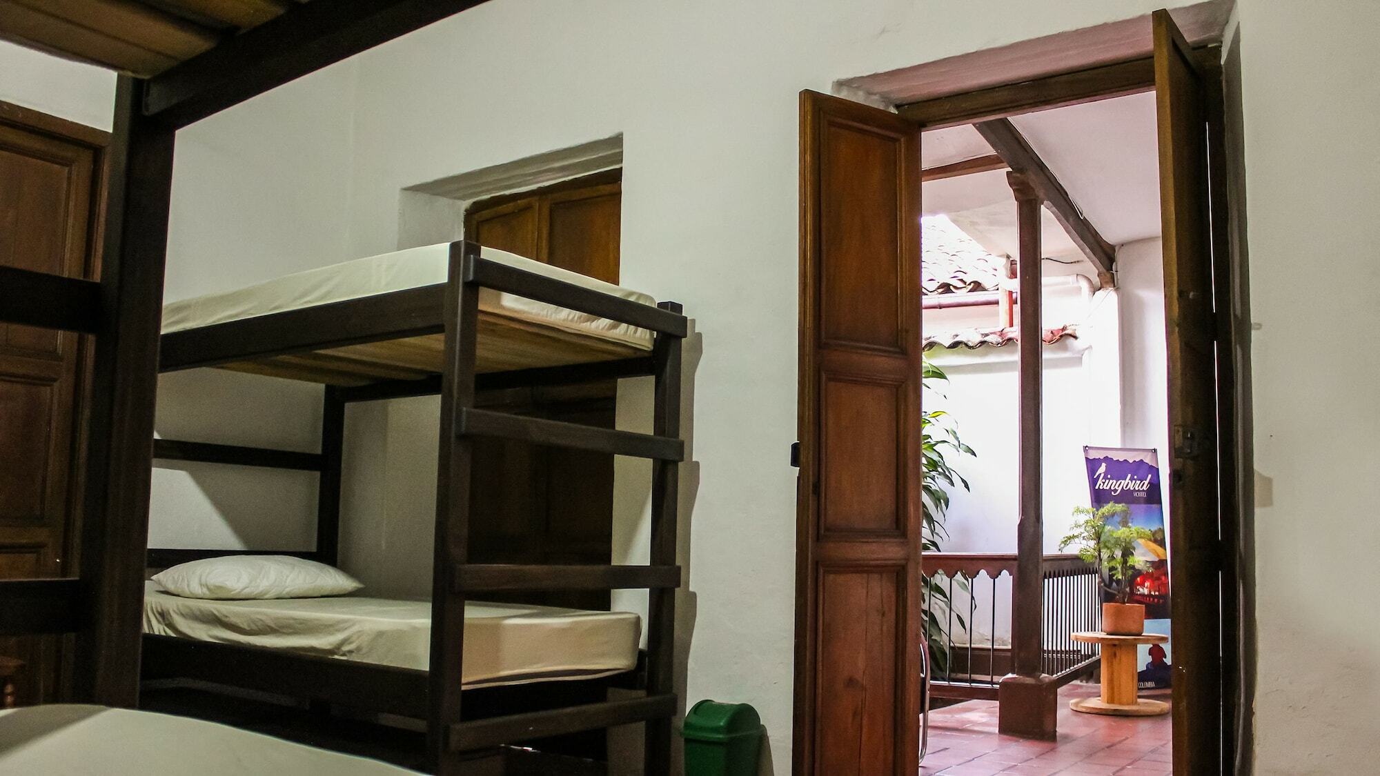 Kingbird Hostal Cali