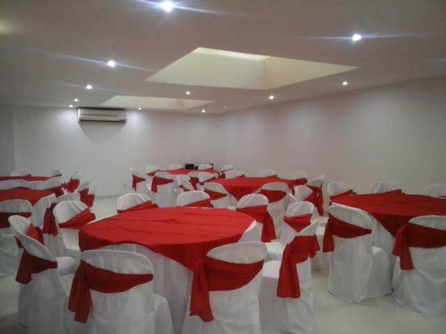 Hotel Aw Chipichape Urban 4*