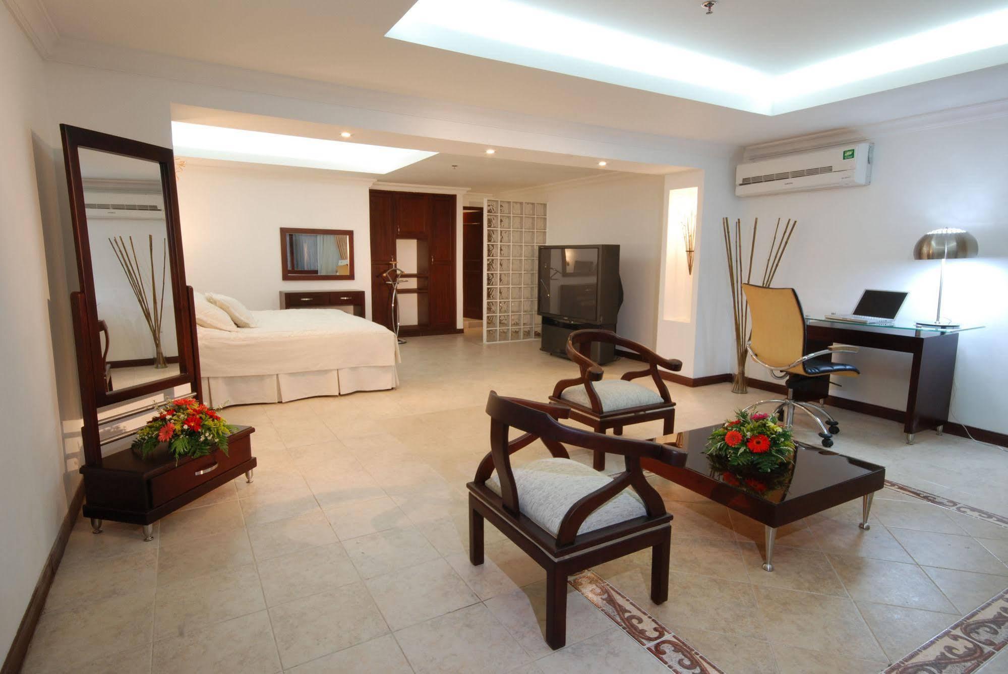 Plaza Américas 4*