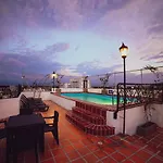 Hotel Metropolis Plaza Cali