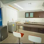 Icc Apartahotel