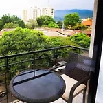 Apartahotel El Templete Jr