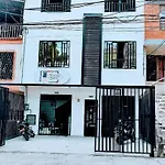 Hotel Black & White
