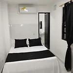 Hotel Black & White