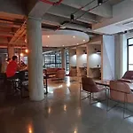 Aparta Estudio Cali Excelente Ubicacion. Coworking
