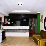 Bugatier Apartahotel