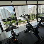 Nuevo Y Moderno Estudio