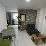 Beautiful And Bright Studio Apartment With Rooftop