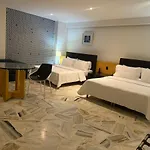 Aw Hotel Luxor Versalles