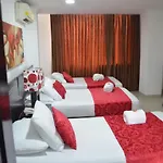 Hotel Six Avenue