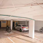 Flora New & Beautiful Studio Apartment With Rooftop