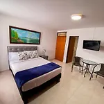 Cali View Inn
