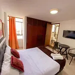 Cali View Inn
