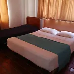 Hotel Del Oeste B&B