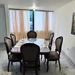 Zona Rosa Barrio Granada - Apartamento Grande Y Comodo - Cozy Large Apartment Near Tourist Attractions