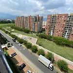 Hermoso Y Tranquilo Apto Piso 10 Sur Con 2 Aires Acondicionados