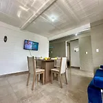 Moderno Apartamento En El Oeste De Cali