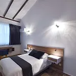 Valymar Inn International Home Hotel