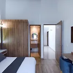 Valymar Inn International Home Hotel