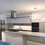 Valymar Inn International Home Hotel